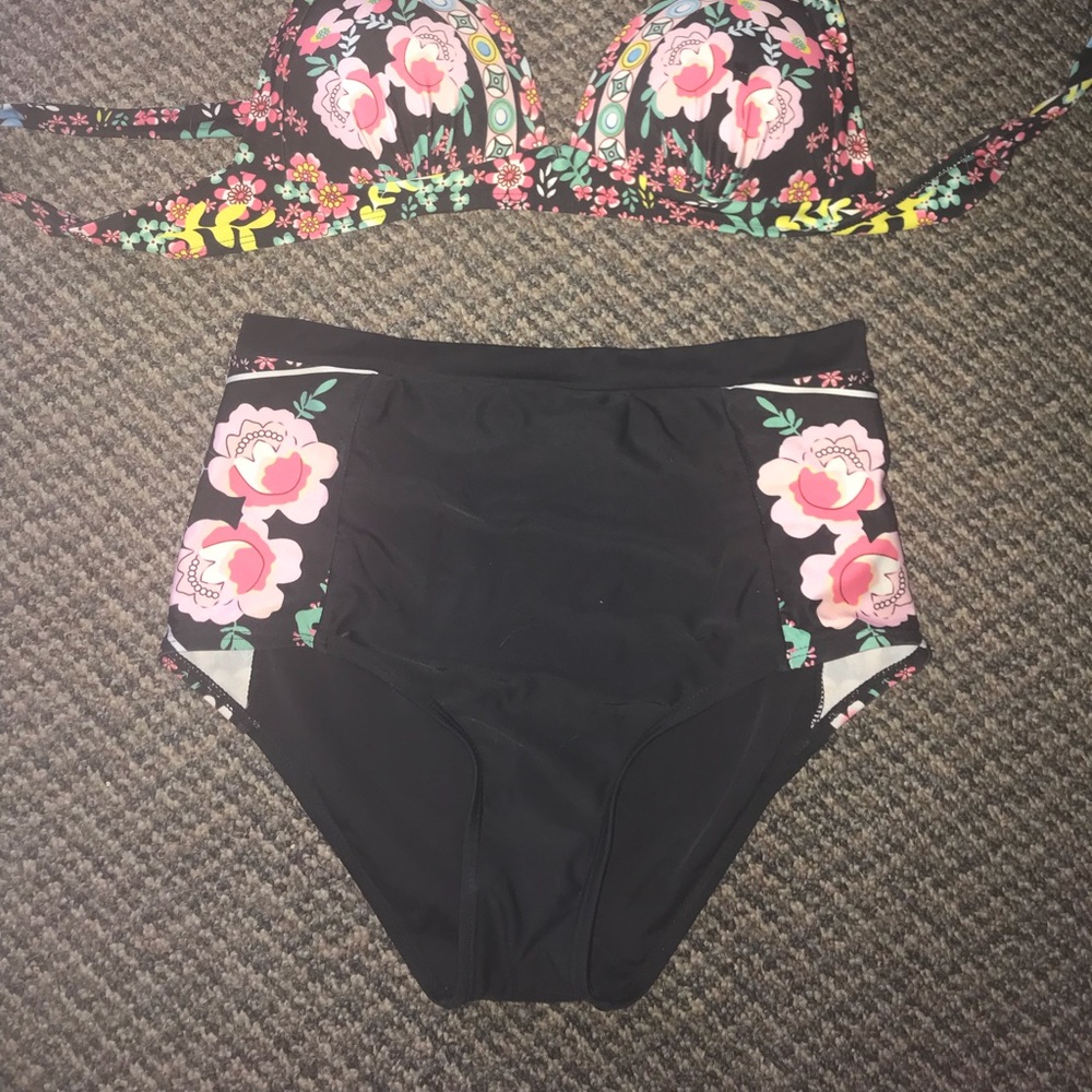 Swim suit